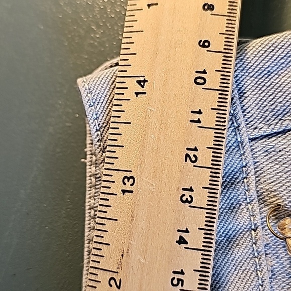 Blue Velvet blue jeans. Flair, high rise.  STARS‎ on butt. Size small.  NWT. - Picture 9 of 10